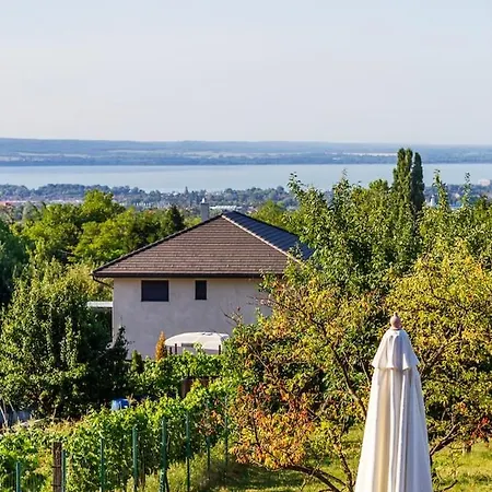 2br Lavender Hideaway House By Nw Apartamento Cserszegtomaj