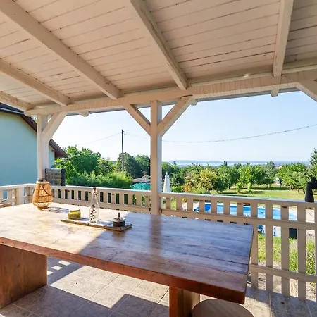 2br Lavender Hideaway House By Nw * Cserszegtomaj