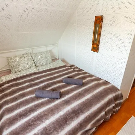 2br Lavender Hideaway House By Nw