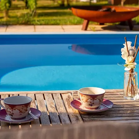 2br Lavender Hideaway House By Nw