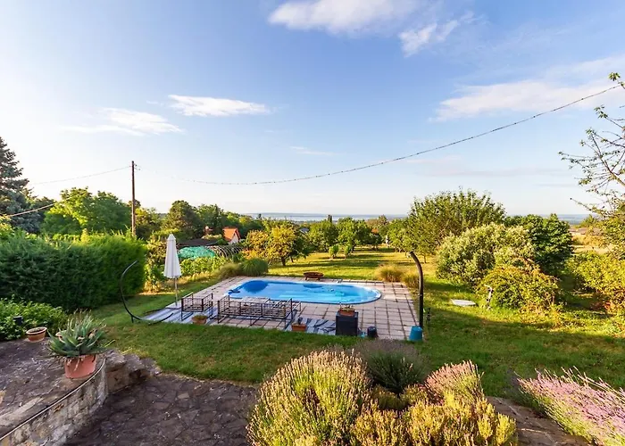 2br Lavender Hideaway House By Nw