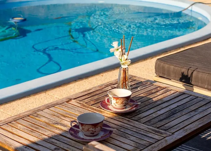 2br Lavender Hideaway House By Nw דירה צ'רסגטומאי